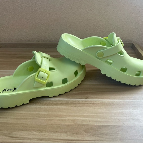 Free People Light Green Slip-On Karlie Clogs - Picture 3 of 6